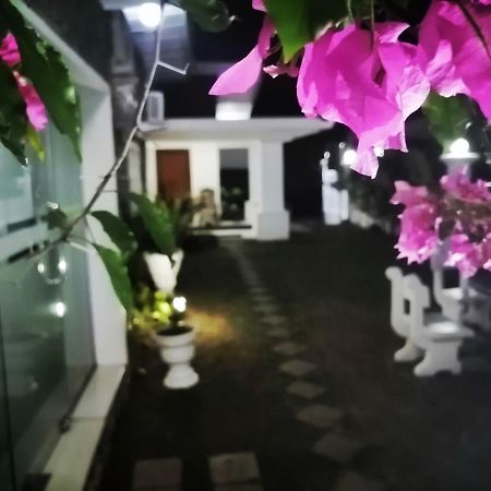 קנדי Anna Shanthi Villa מראה חיצוני תמונה