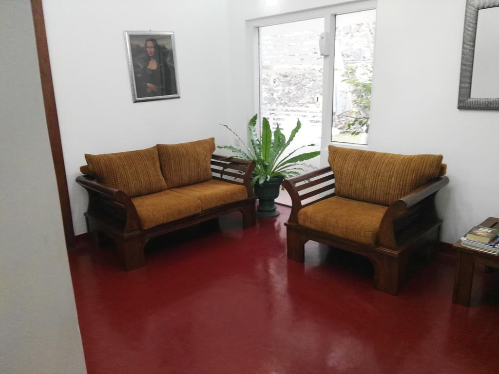 קנדי Anna Shanthi Villa מראה חיצוני תמונה