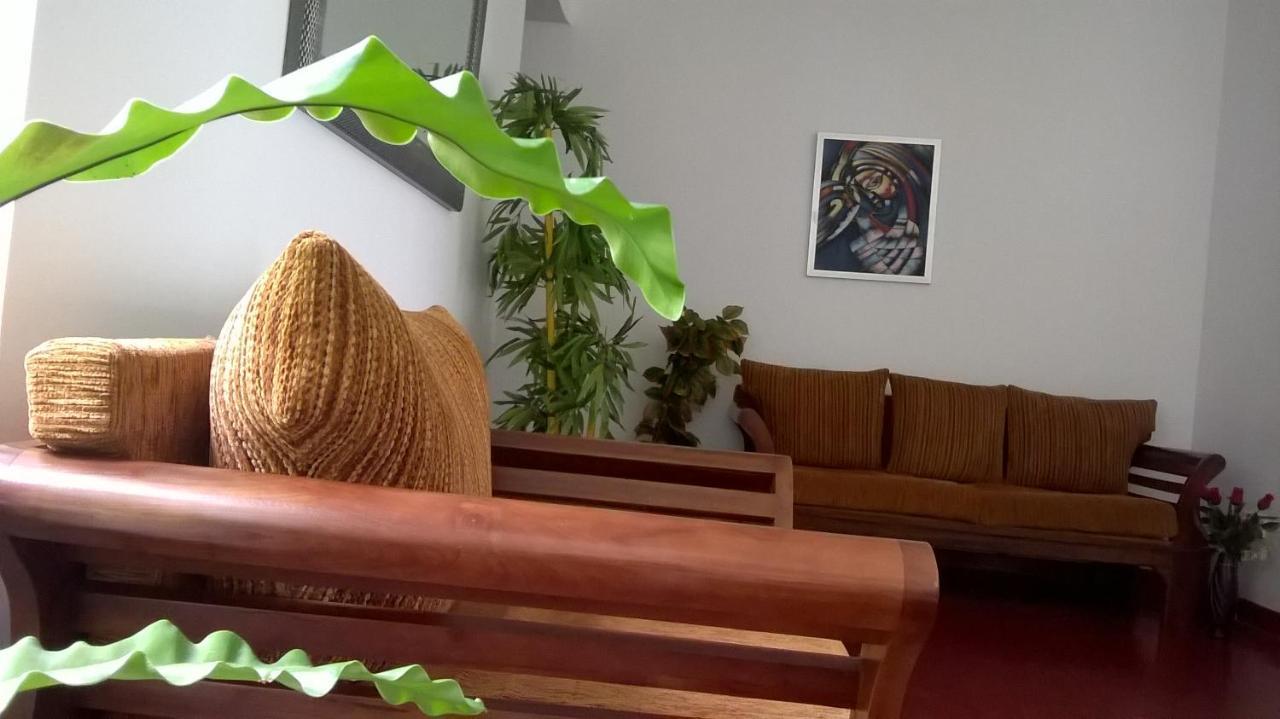 קנדי Anna Shanthi Villa מראה חיצוני תמונה