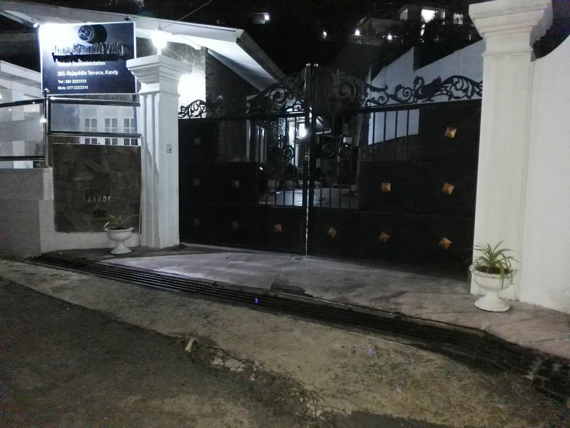 קנדי Anna Shanthi Villa מראה חיצוני תמונה
